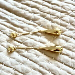 HM X Mugler Teardrop Pendant Earrings Gold